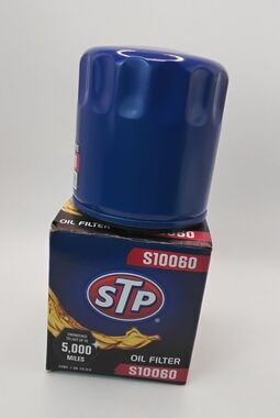 STP S10060 Engine Oil Filter Spin-On Canister Quality Made In USA 5000 miles